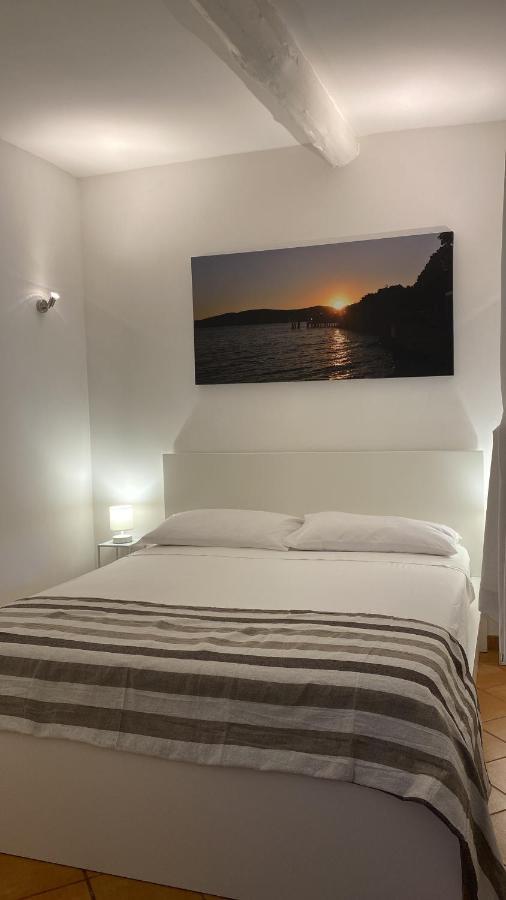 Alele Alloggio Turistico Trevignano Romano Bagian luar foto